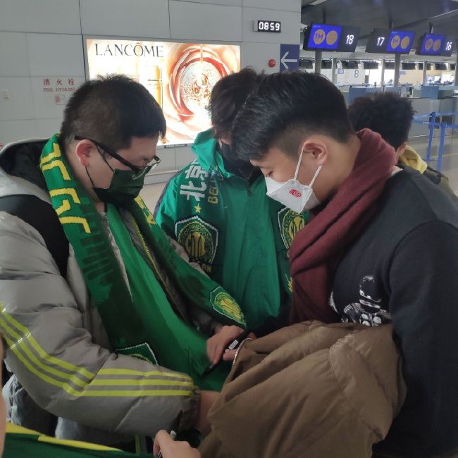 菲利克斯则是出场出场20次，贡献6球3助攻。